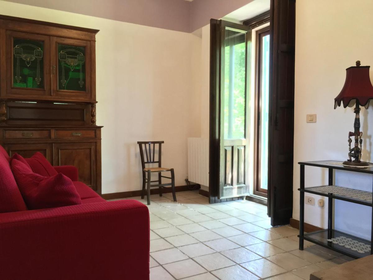 Bed And Breakfast Il Glicine Piedimonte Etneo Habitación foto