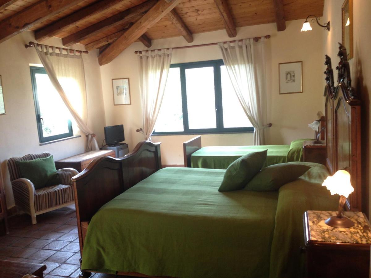 Bed And Breakfast Il Glicine Piedimonte Etneo Exterior foto