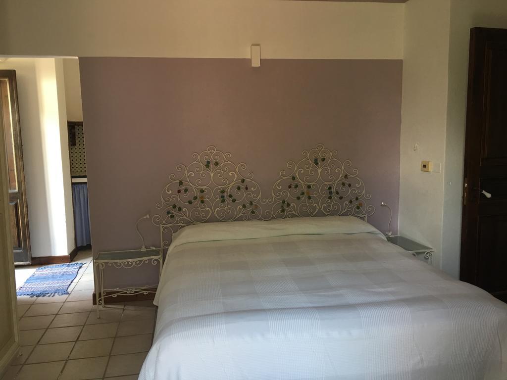 Bed And Breakfast Il Glicine Piedimonte Etneo Exterior foto