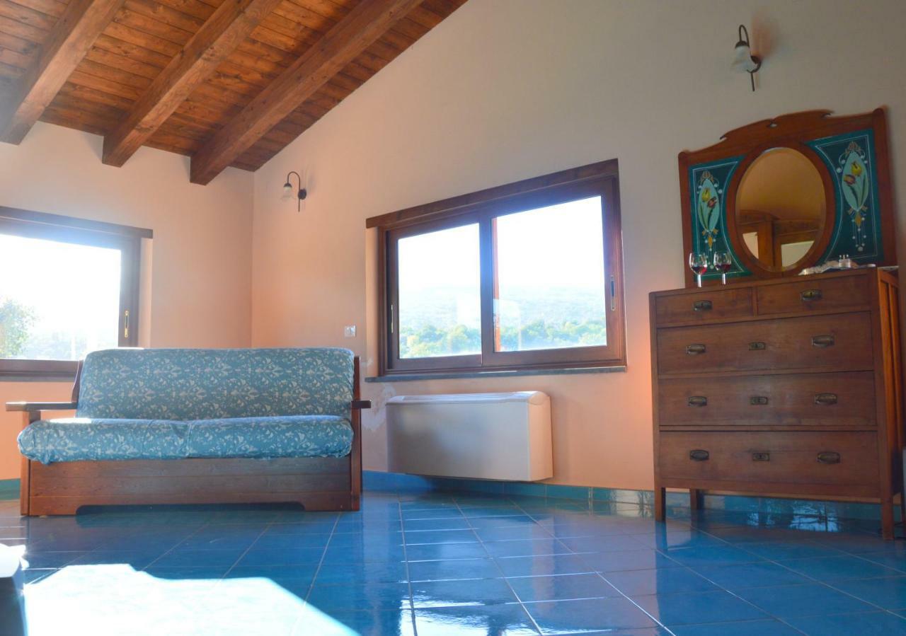 Bed And Breakfast Il Glicine Piedimonte Etneo Exterior foto